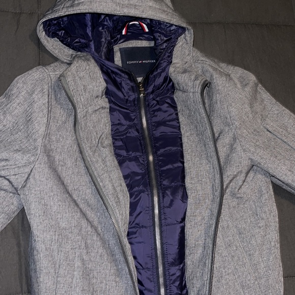Tommy Hilfiger Small Grey Winter Jacket - Picture 4 of 7
